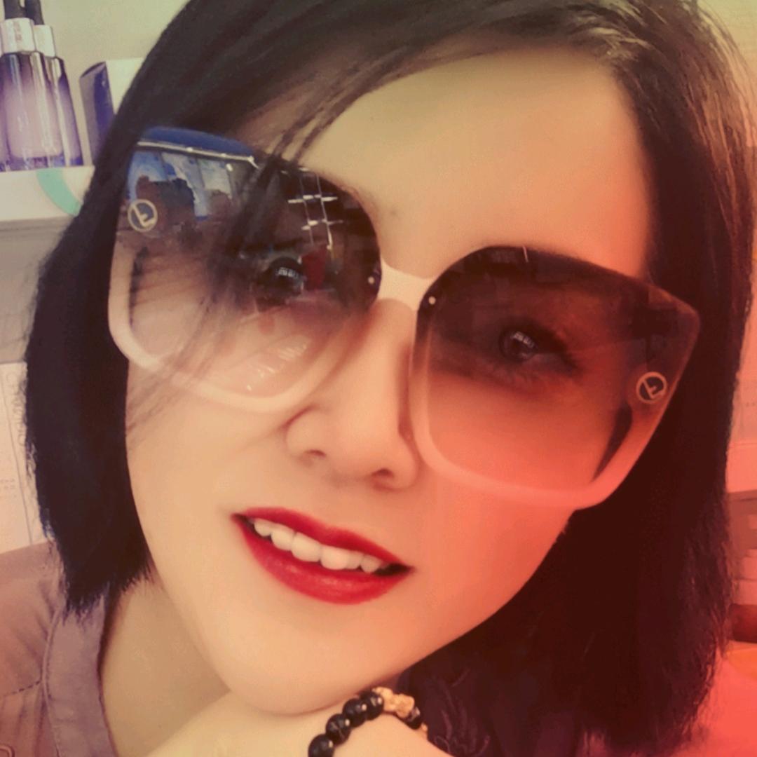 李想日化城美容美体护肤中心