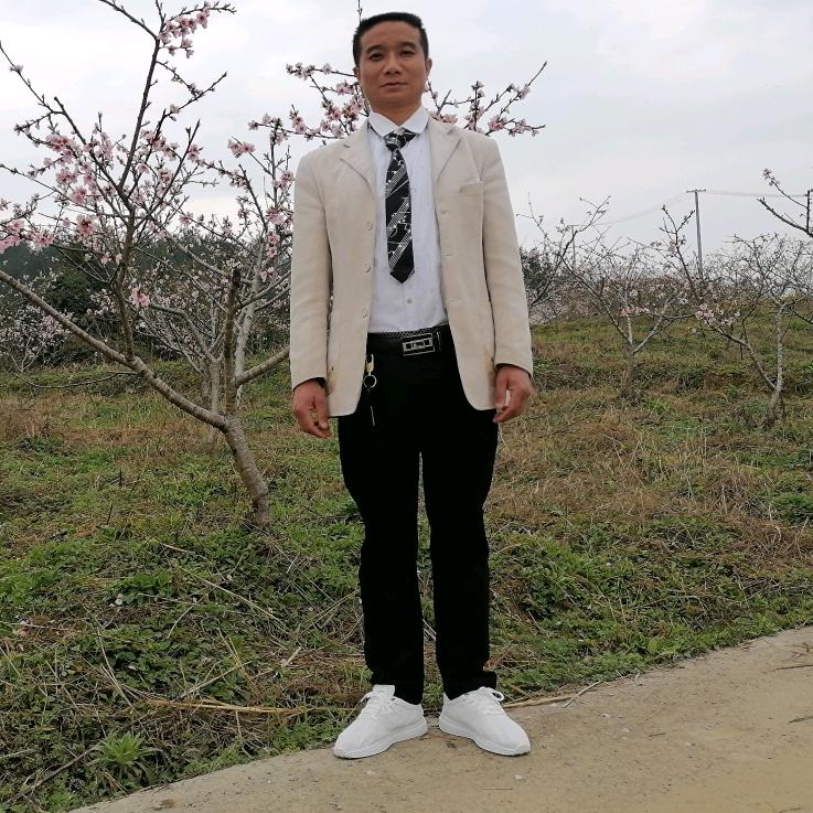放蜂的帅哥，迟早的缘份。寻找有缘人！