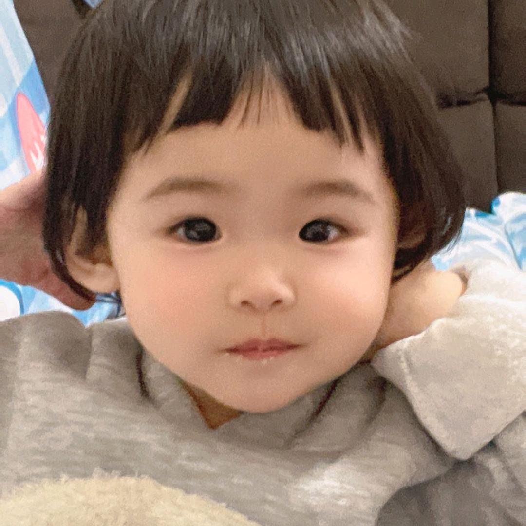 大橙子榨成汁