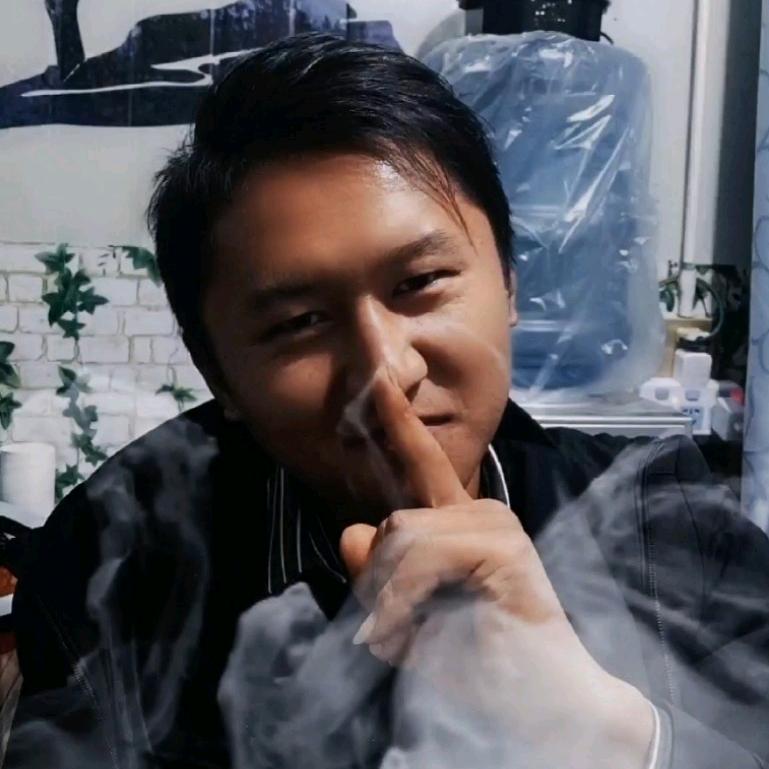 蚂蚱哥的生活