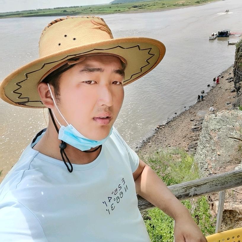 瞅你那脸，埋了吧汰的！