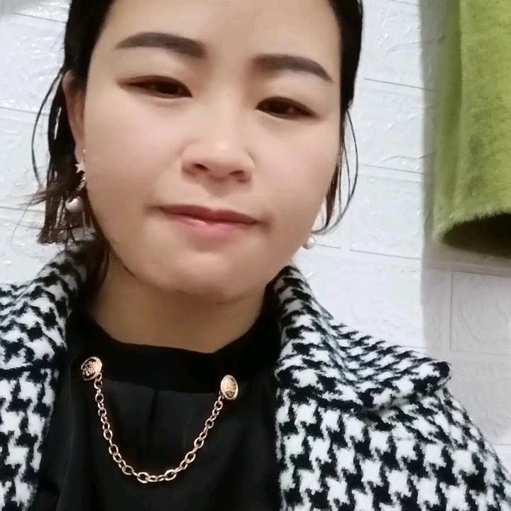 微笑。顺其自然。