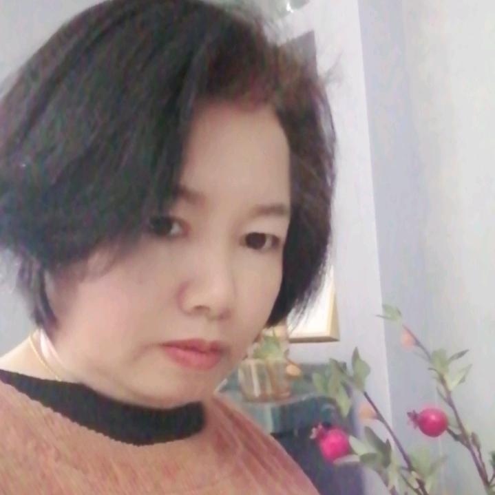 唐英