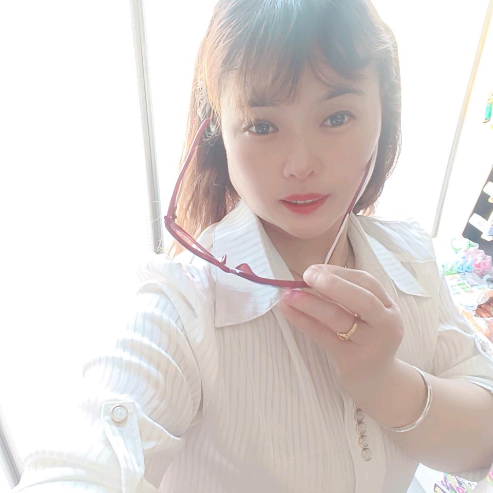 枫中百合