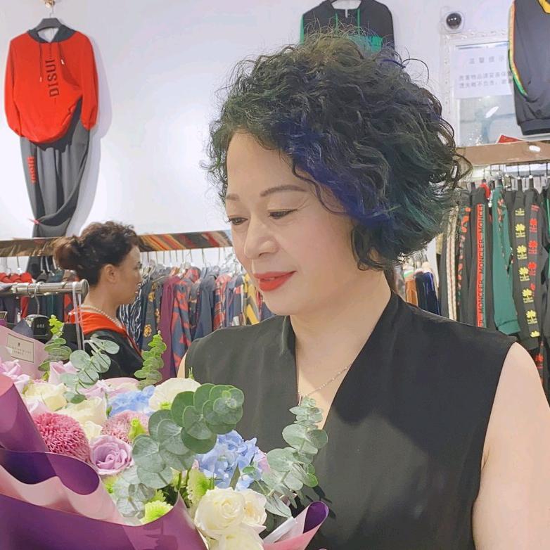 小裁缝 精致女人装