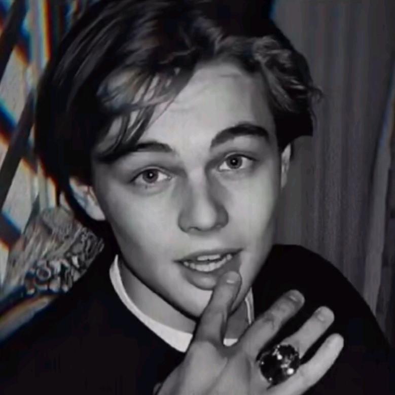 ☄️ 泪已成诗☄️