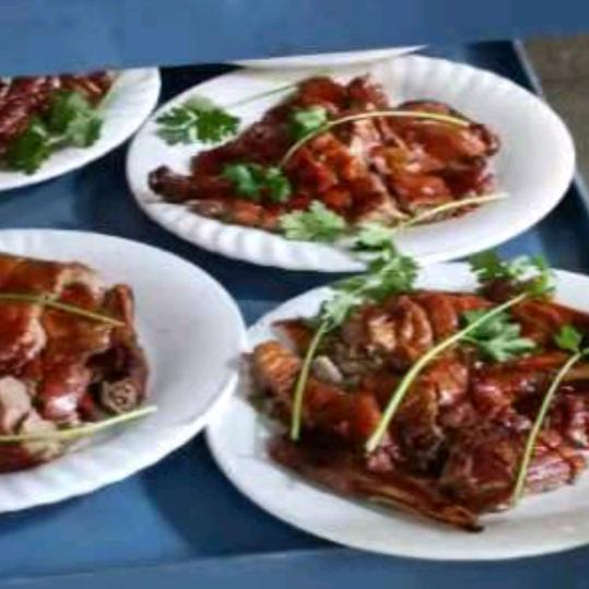 三角镇石马何氏烧鹅强.新鲜绿色产品