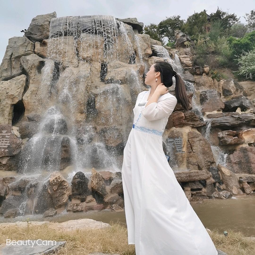 🕊️东尚万万🕊️