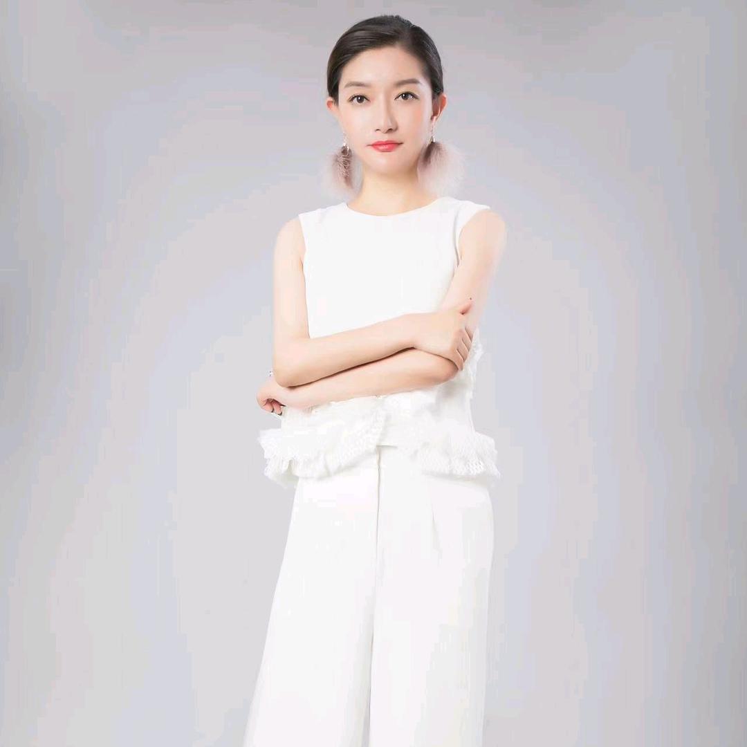季耕助理瑶瑶