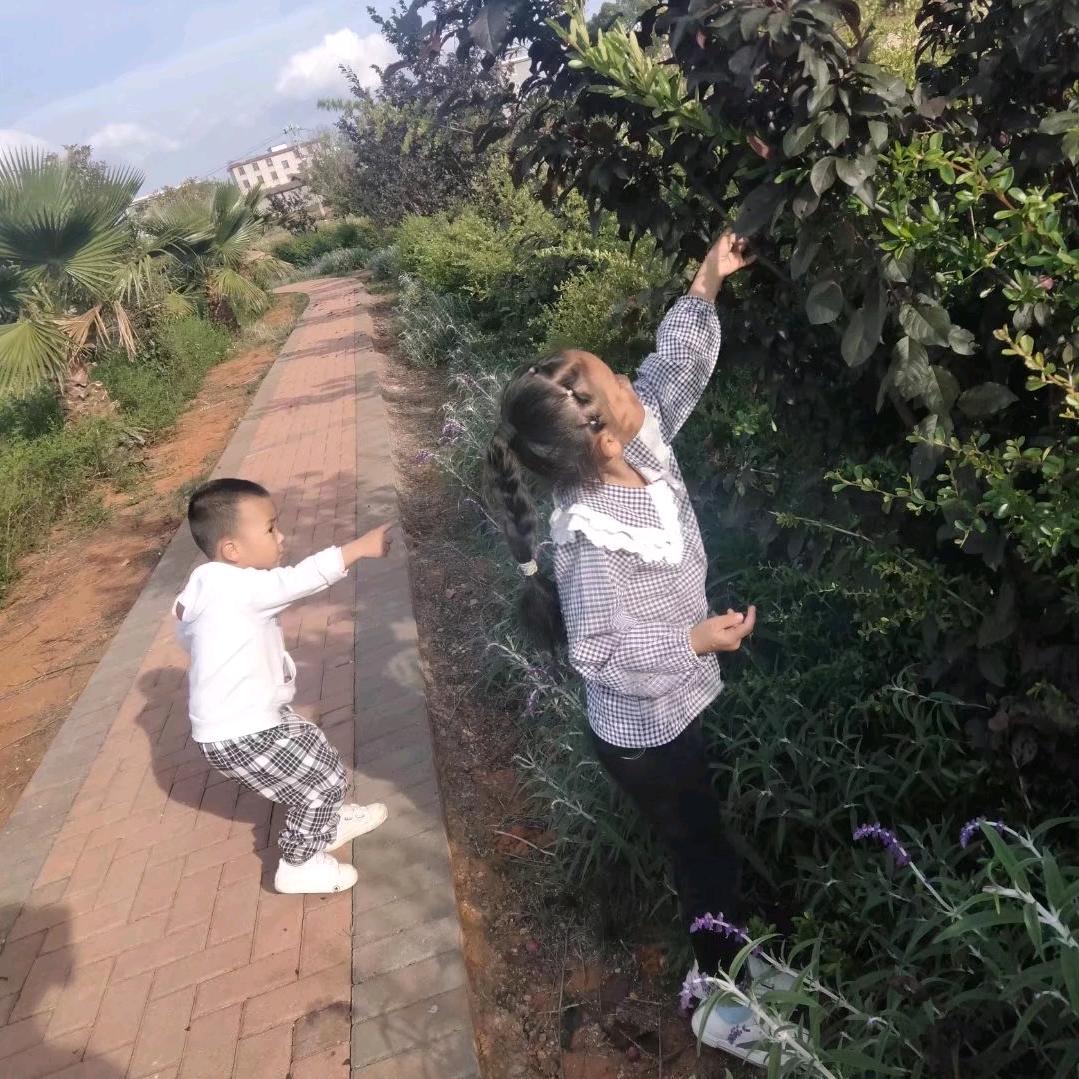 ♞ 爱   ☞伊  睿 ☜★