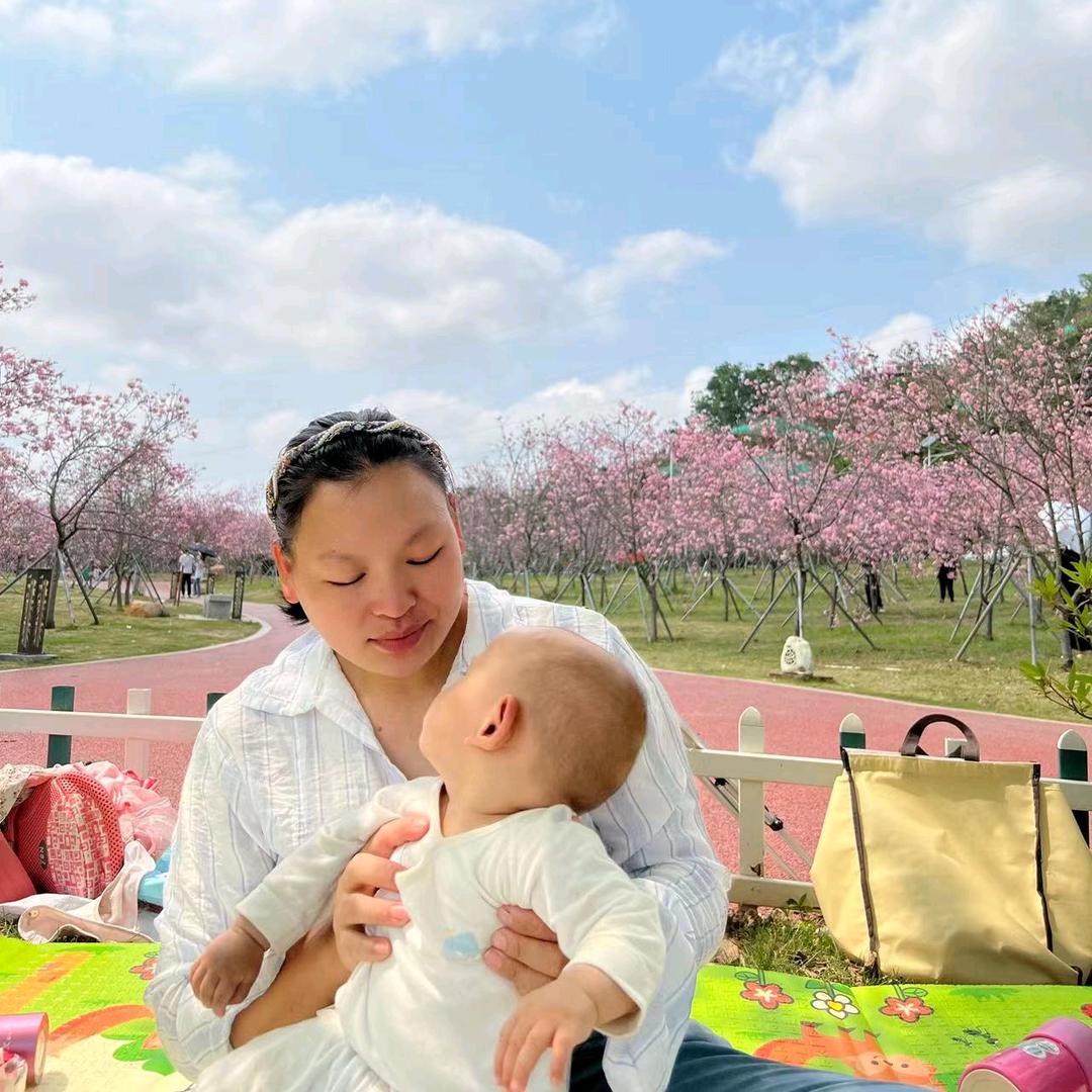 医护型月嫂\陈彩莲