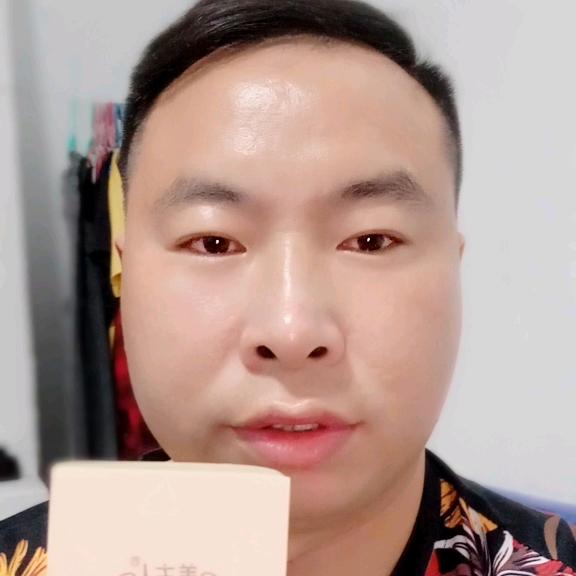 努力赚钱才是归宿。刘家洪