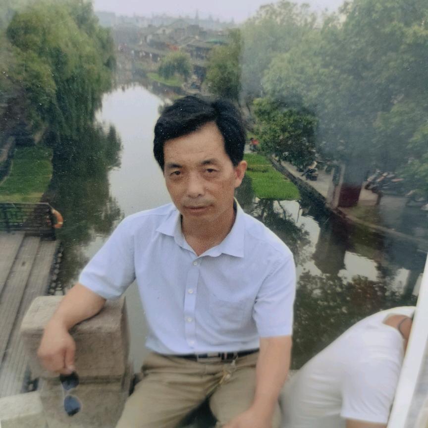 钱途辉黄