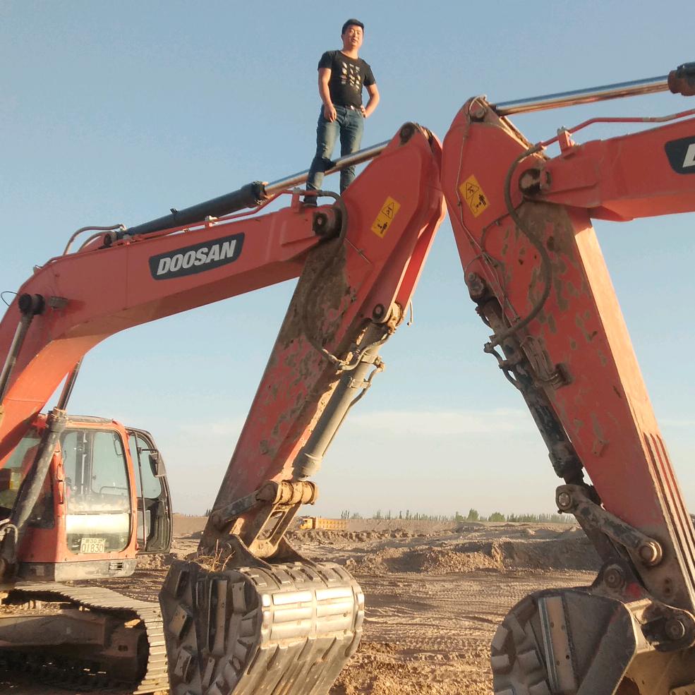 开挖机的～（奥德彪)