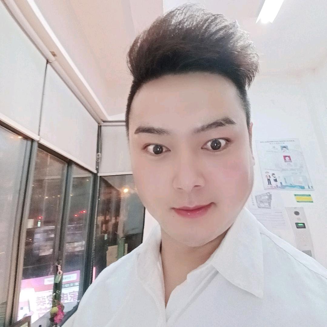 开浪 的小伙