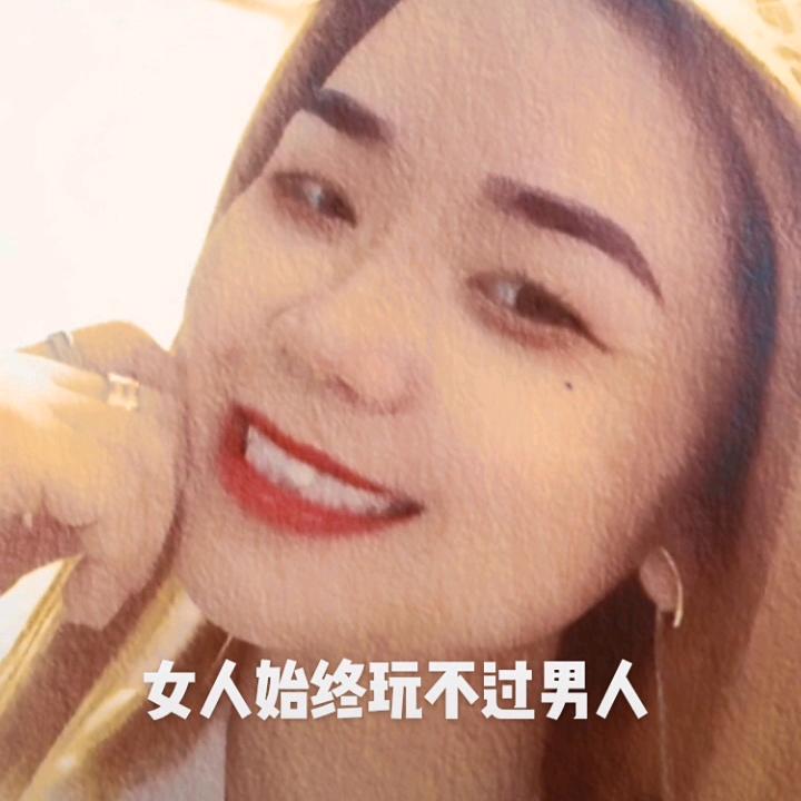 杨小小