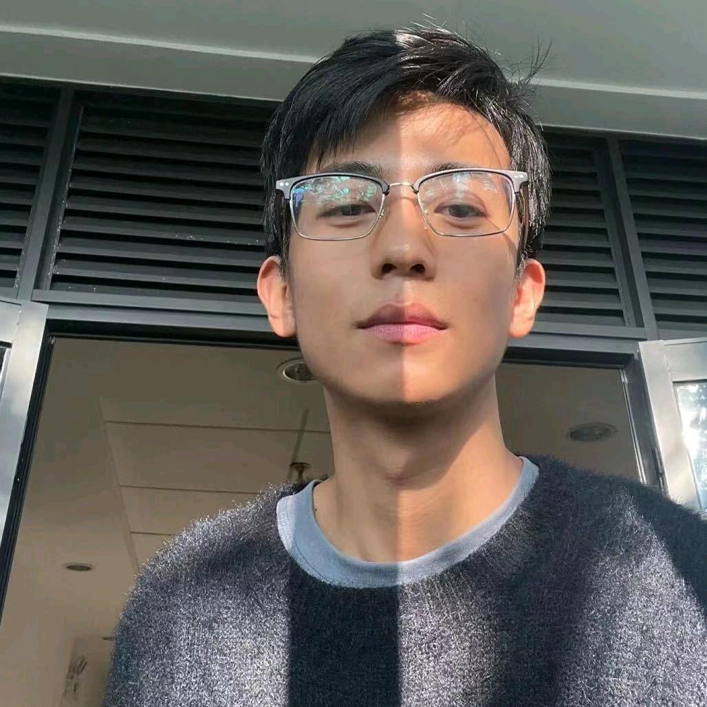 小陈的univ(内饰改装)