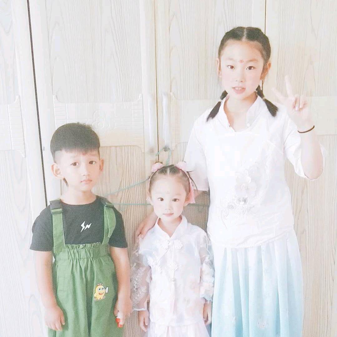 女宝