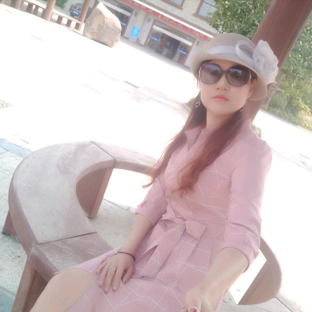 布大姐《十堰七特丽墙布.窗帘》