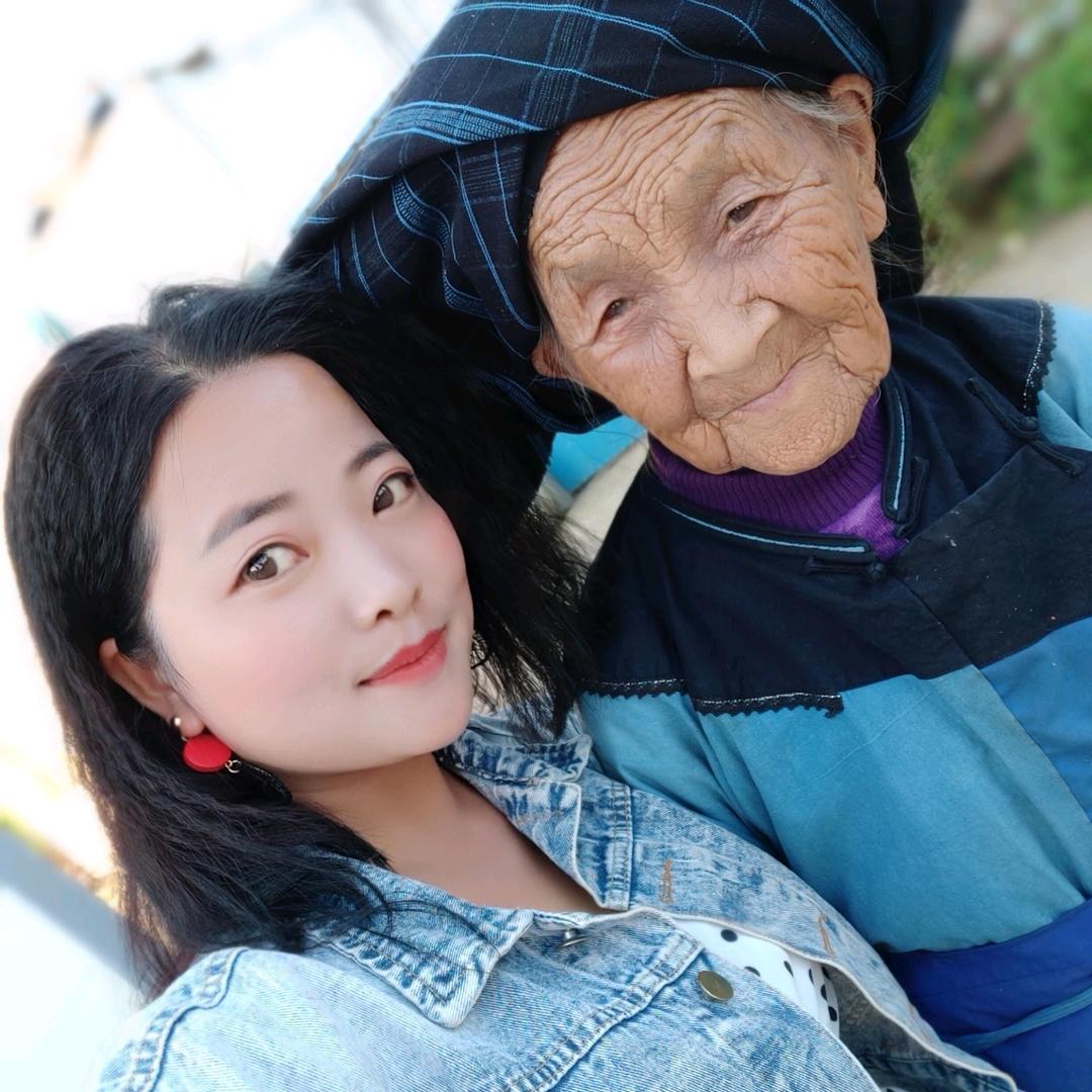 佳丽☞布依族姑娘（直播时间随缘）