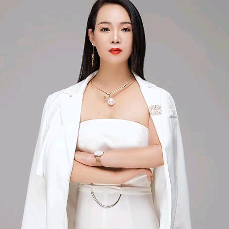 常派鲁丽娜