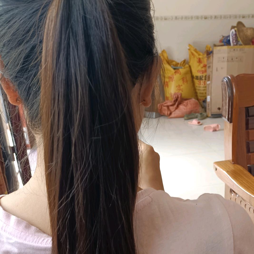大山里的壮乡妹