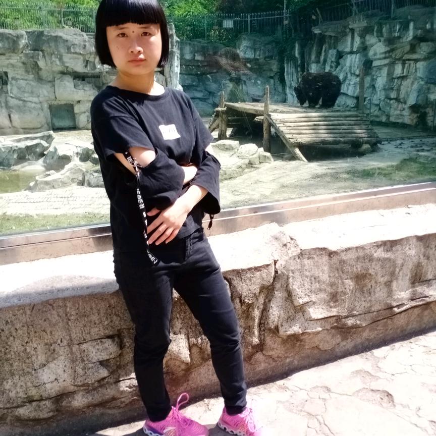 沈小蕾学习中
