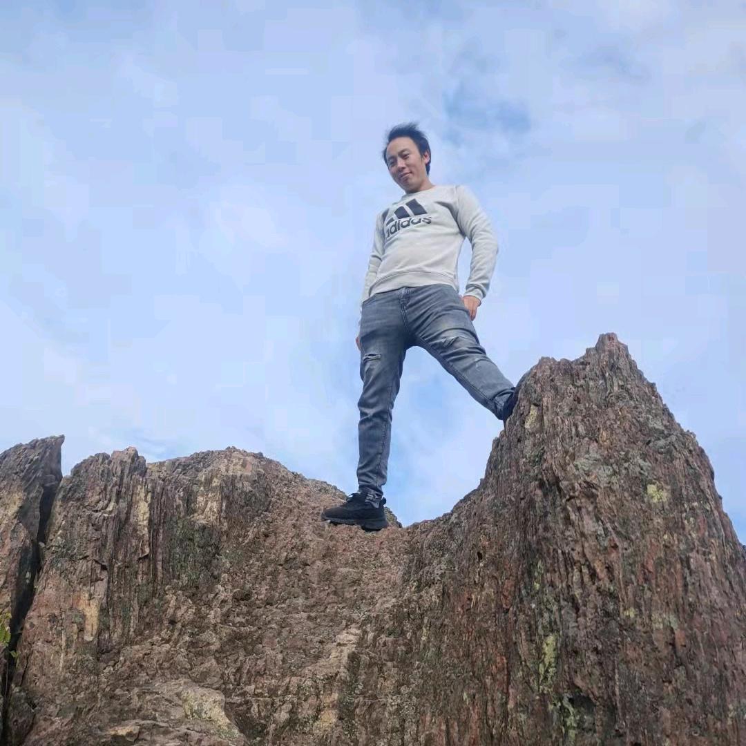 疯子搬の我，胡哥