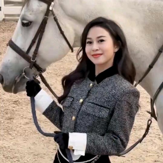 丽杰姐姐