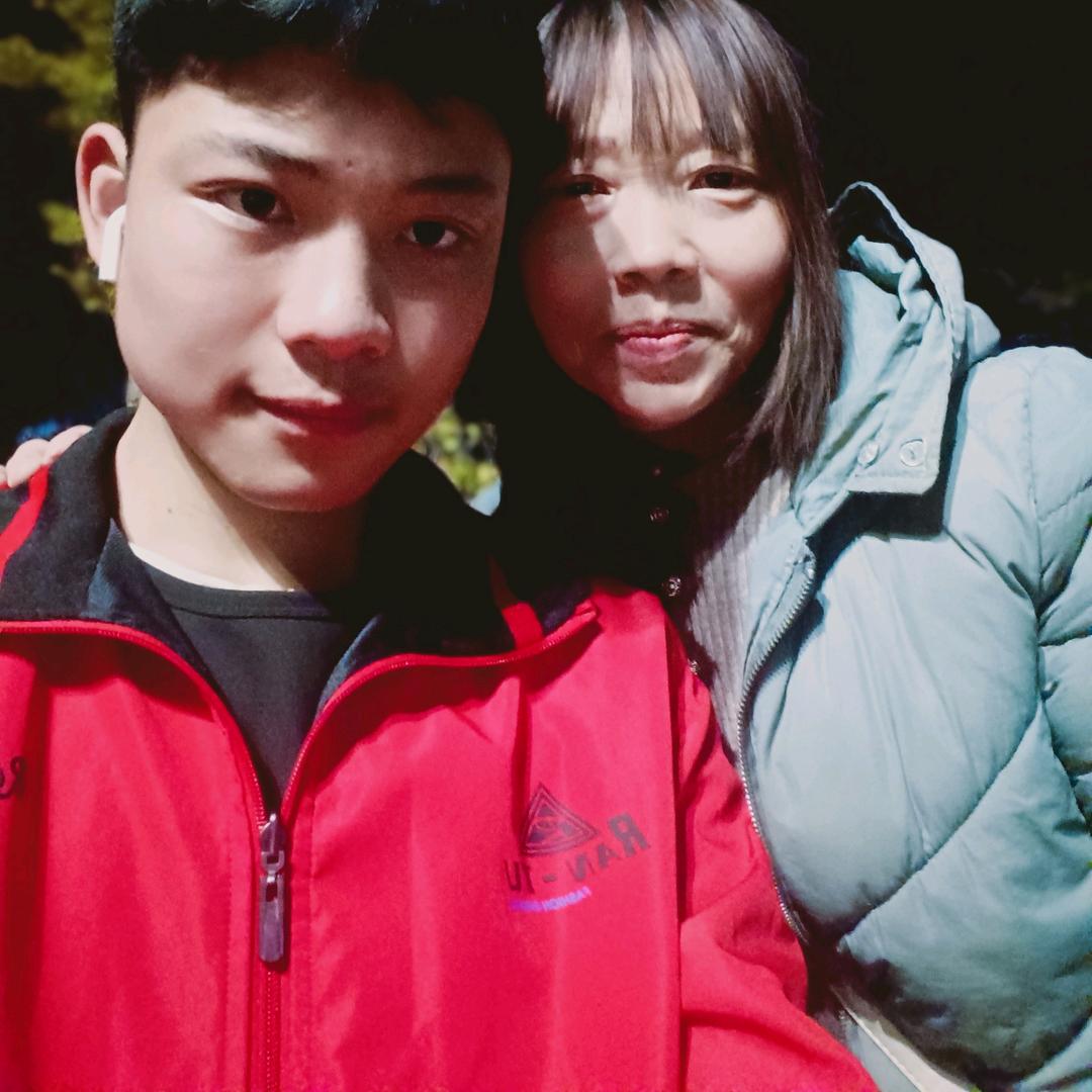 走出自我过好未来Yj