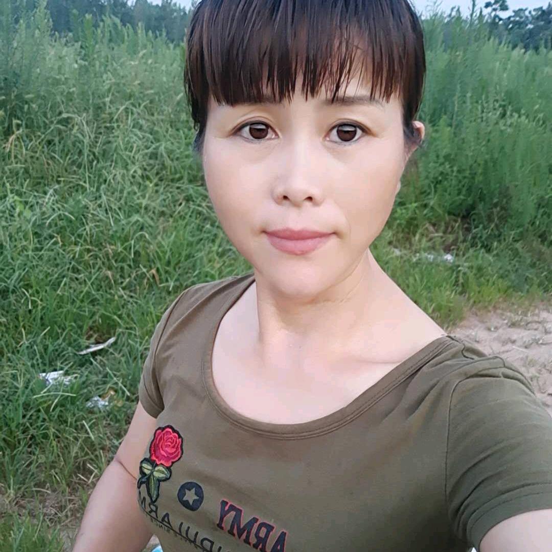 孑然红