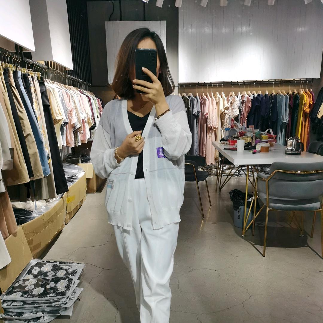 甘南县伊美衣饰服装店