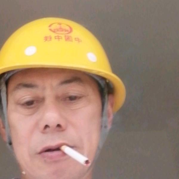 黄佐国