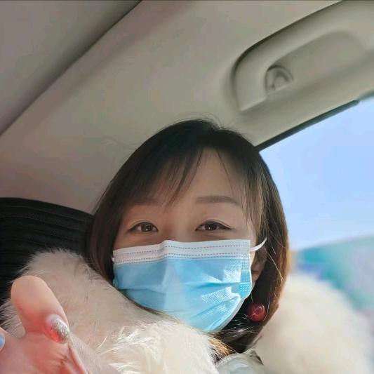 秋秋爱做龙须糖