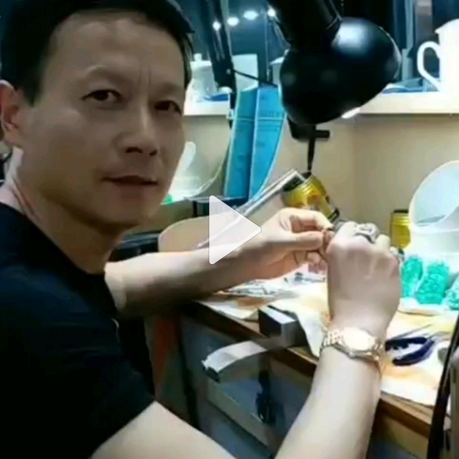 魏氏翡翠