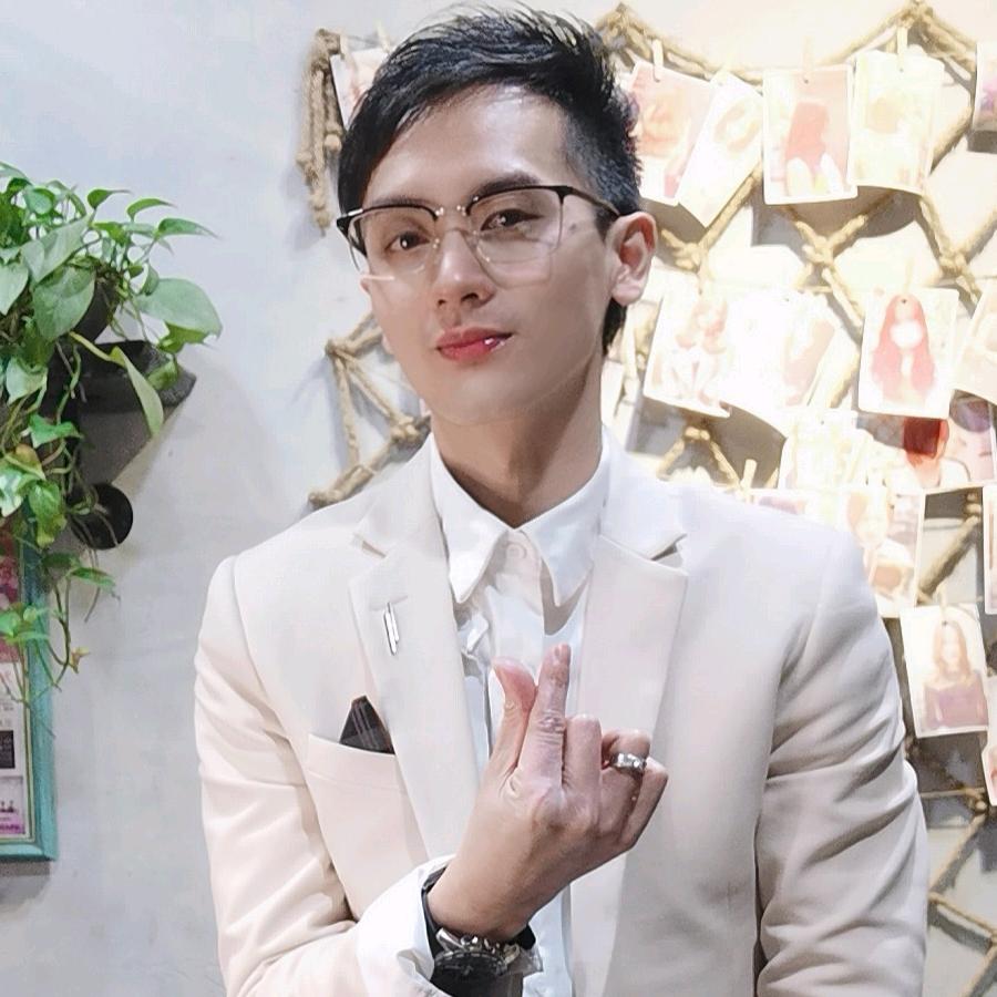 南宁东盟区千丝结理发铺（过秋）