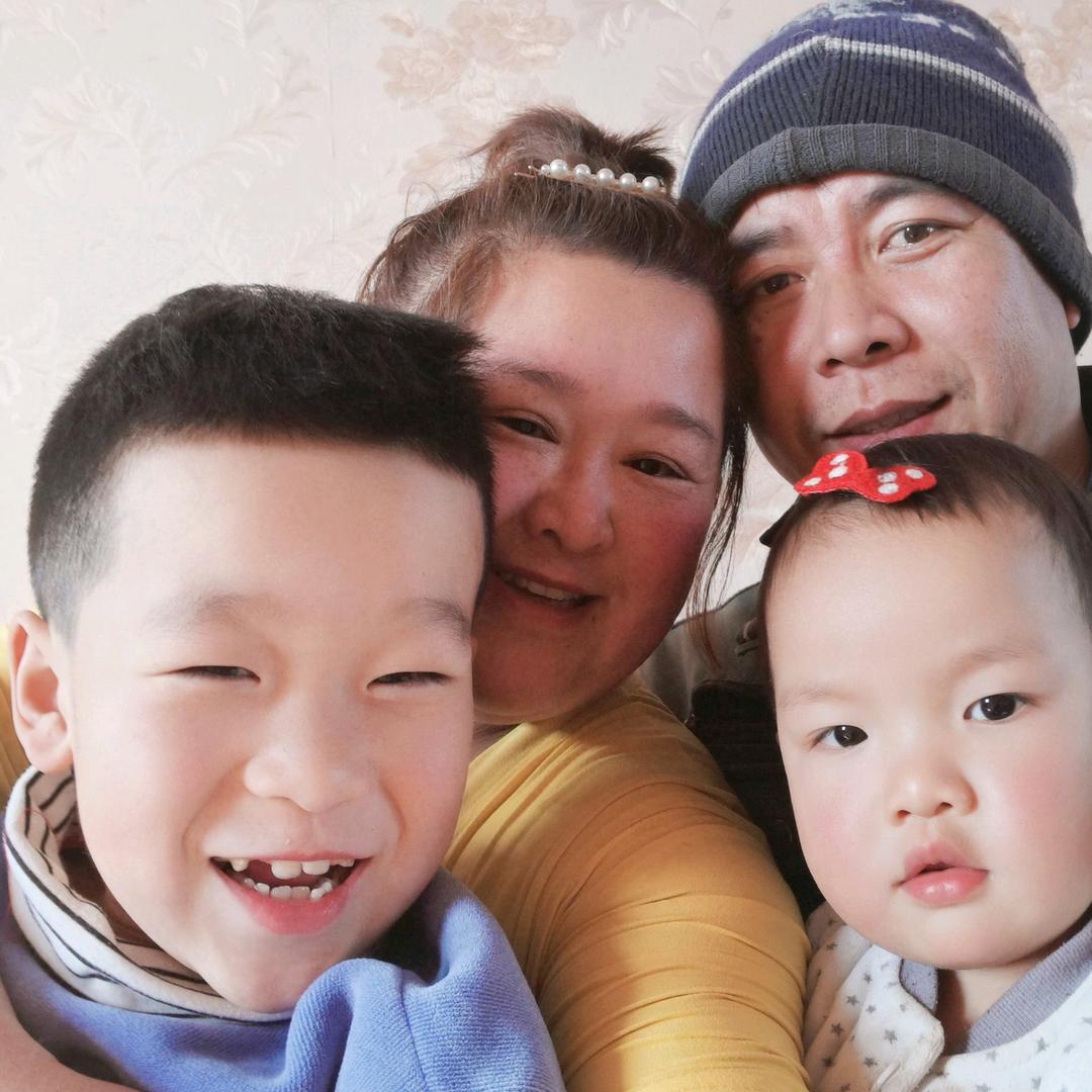 阿涛一家🉐幸福生活