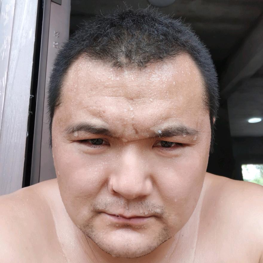 石伟