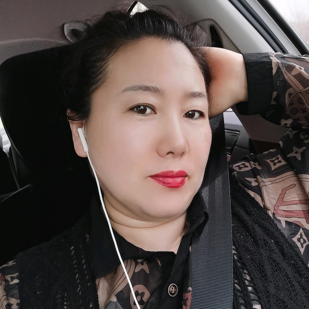 英 姐🎙