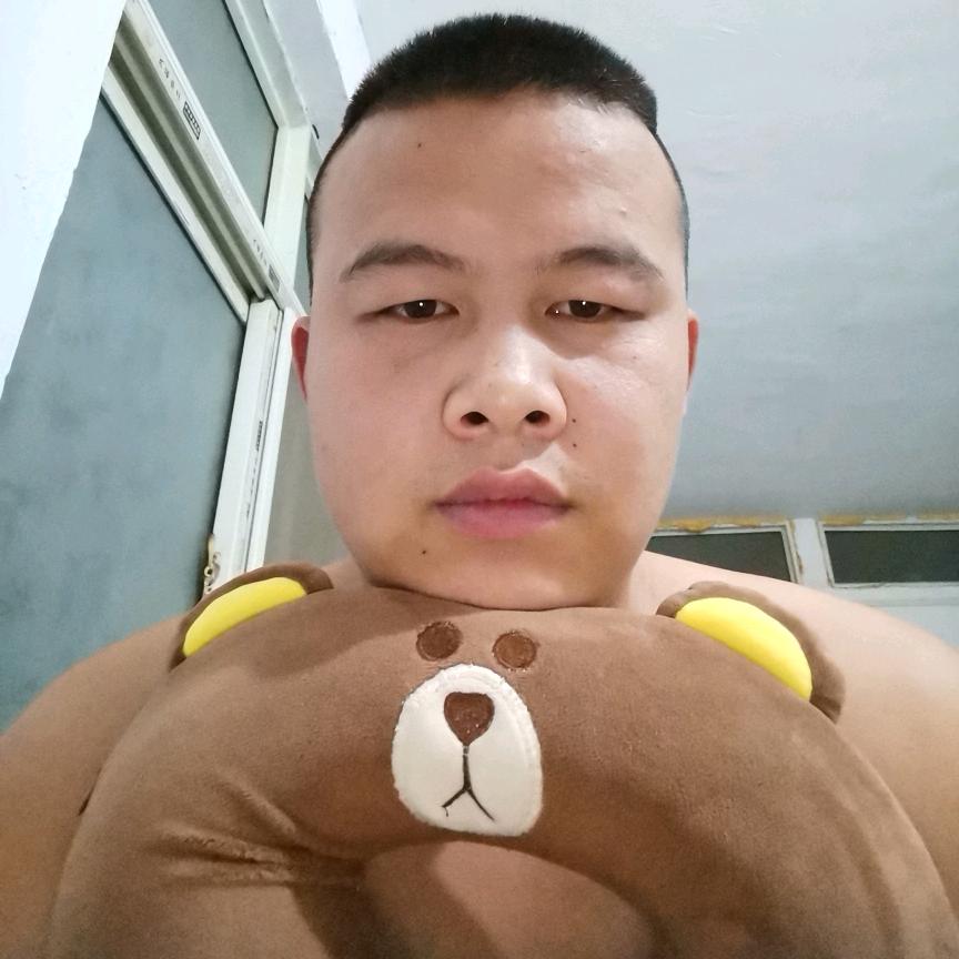 王海龙
