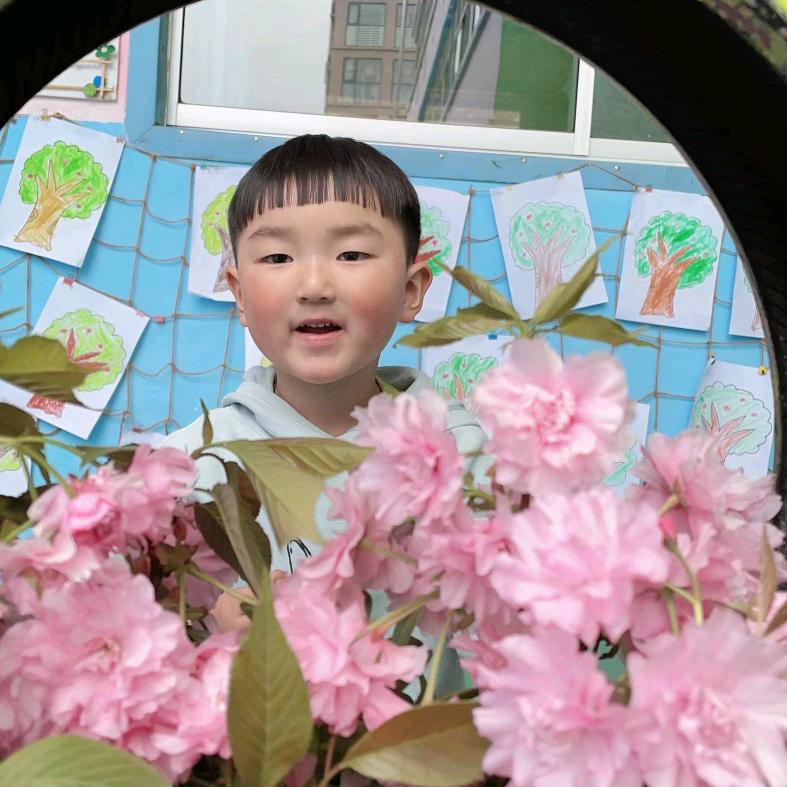 小乐子的妈妈