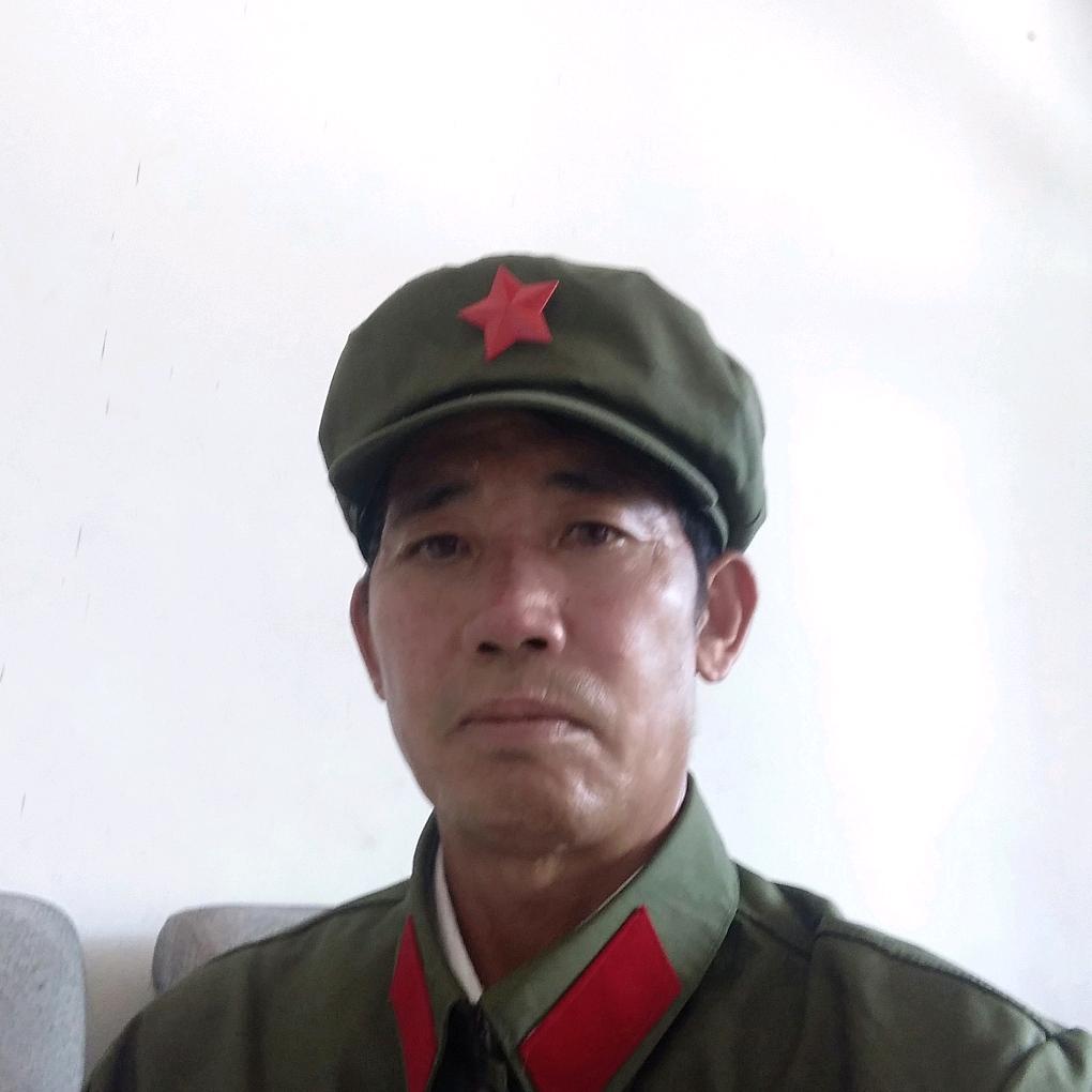 韦配文