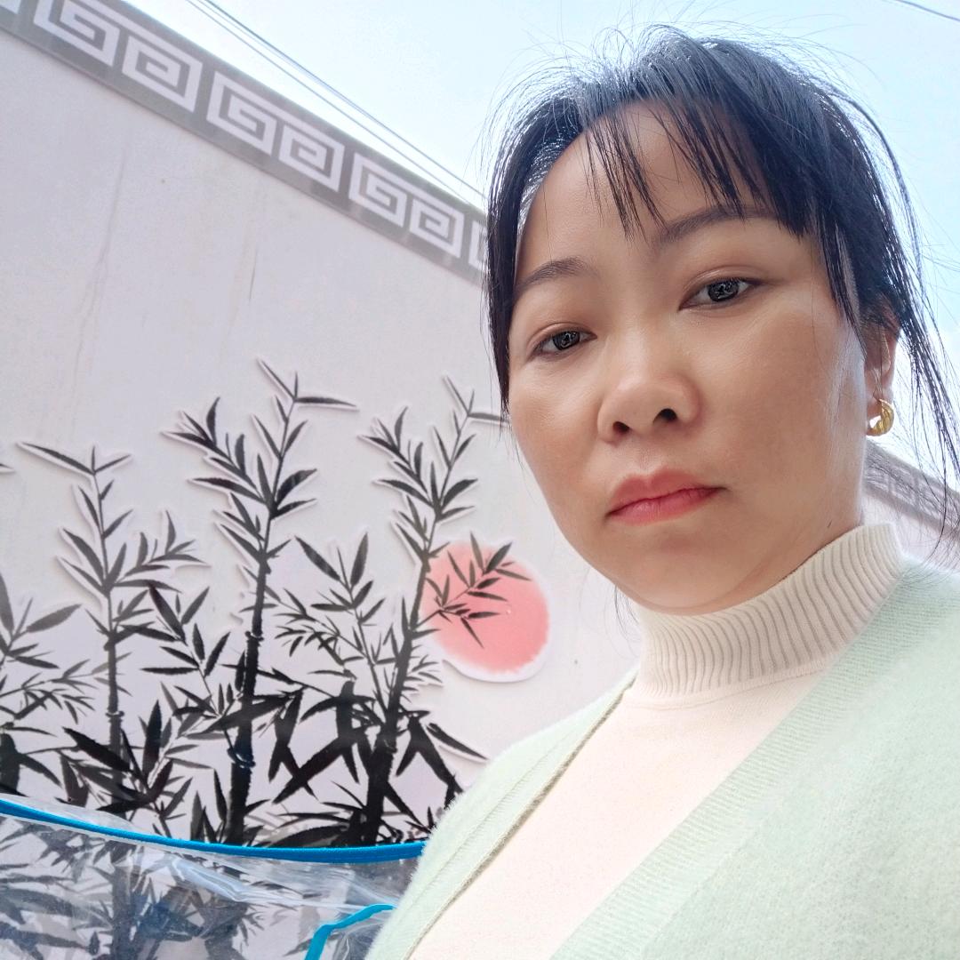 带着泪的微笑