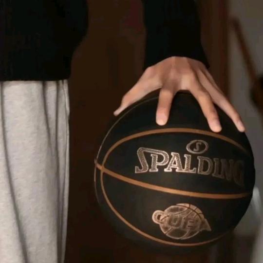 你的后仰跳投🏀