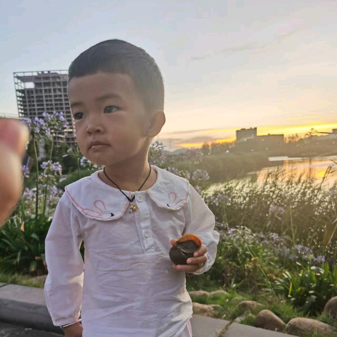 生活就是这样，真想回到以前的记忆里？姓罗