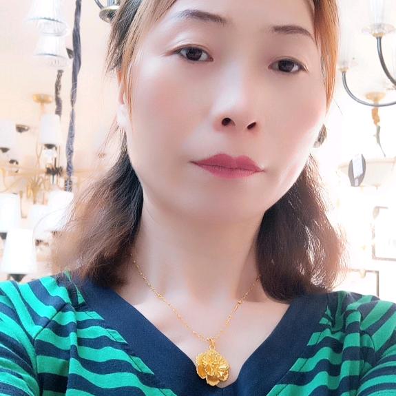 极美照明陈燕,易来智能灯光
