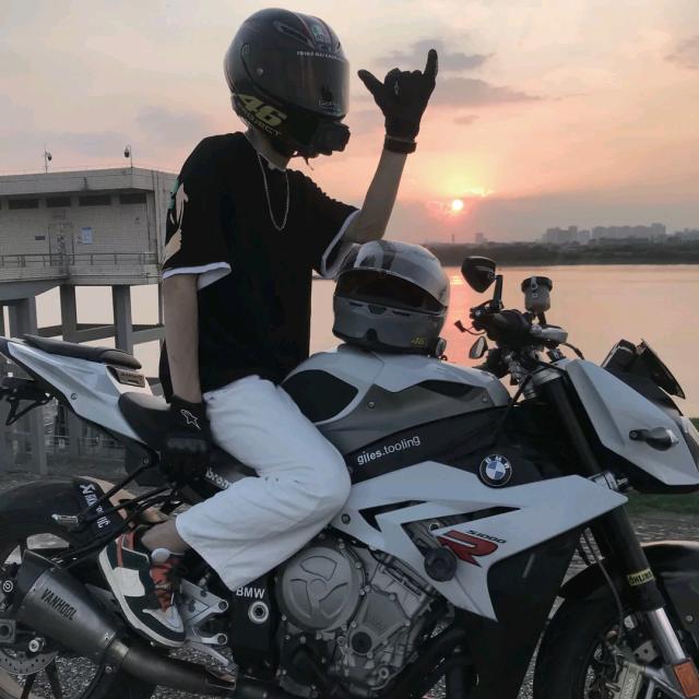 请ń陪wǒ走🦴