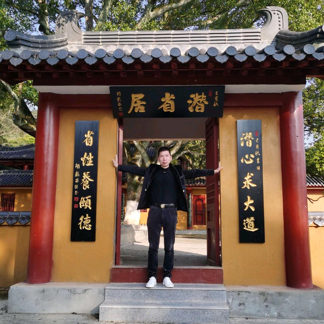 祥龙汽配，汽车底盘件及润滑油系列