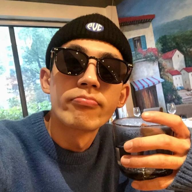 米饭依旧一小碗