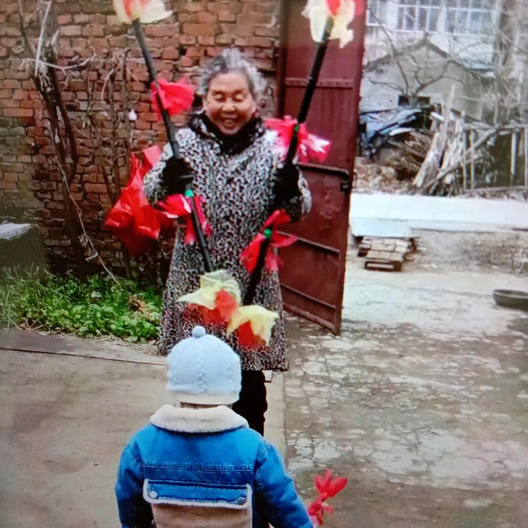 华玲
